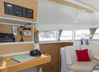 Alquilar catamarán en Lavrion Marina - Lagoon 380 