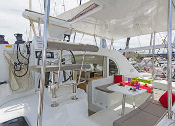 Alquilar catamarán en Lavrion Marina - Lagoon 380 