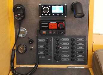 Rent a sailboat in Marina di Salivoli - Sun Odyssey 349