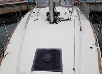 Rent a sailboat in Marina di Salivoli - Sun Odyssey 349