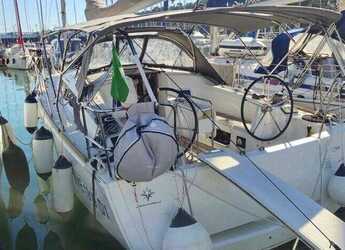Rent a sailboat in Marina di Salivoli - Sun Odyssey 349
