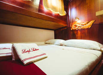 Rent a schooner in Poseidon Marina - Latife Sultan