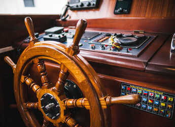 Rent a schooner in Poseidon Marina - Latife Sultan