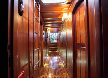 Rent a schooner in Poseidon Marina - Latife Sultan