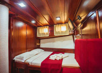 Rent a schooner in Poseidon Marina - Latife Sultan