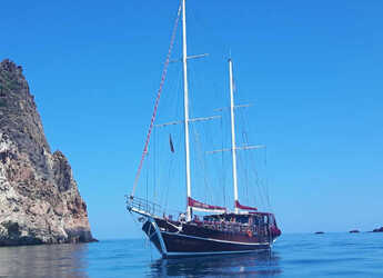 Rent a schooner in Poseidon Marina - Latife Sultan