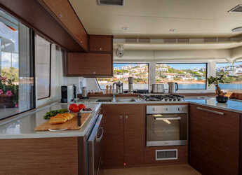 Alquilar catamarán en Olympic Marine - Lagoon 52F