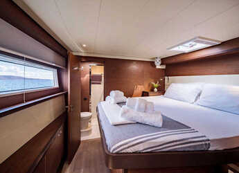 Alquilar catamarán en Olympic Marine - Lagoon 52F