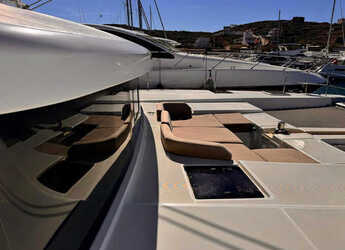 Alquilar catamarán en Olympic Marine - Lagoon 52F