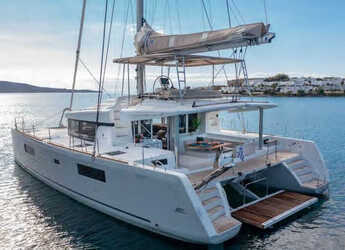 Rent a catamaran in Marina Skiathos  - Lagoon 52F