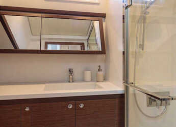 Rent a catamaran in Marina Skiathos  - Lagoon 52F