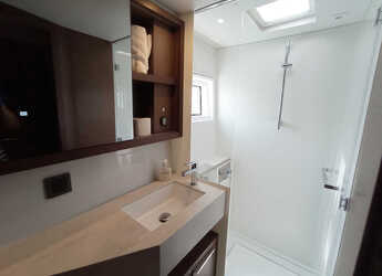 Chartern Sie katamaran in Paros Marina - Lagoon 46 - 4 + 2 cab.