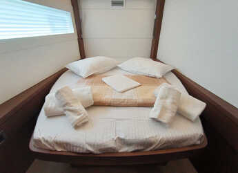 Chartern Sie katamaran in Paros Marina - Lagoon 46 - 4 + 2 cab.