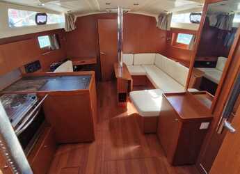 Chartern Sie segelboot in Nikiana Marina - Oceanis 41.1