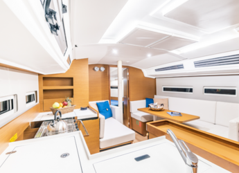 Alquilar velero en Lavrion Marina - Sun Odyssey 410 - 3 cab.