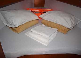 Noleggiare sailboat in Marina Zaton - Bavaria Cruiser 34 - 2 cab.