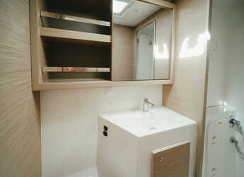 Alquilar catamarán en Puerto de Lefkas - Lagoon 42