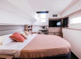 Chartern Sie katamaran in Adhamas - Fountaine Pajot - Aura 51