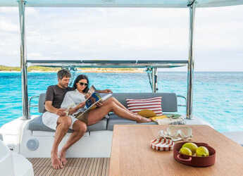 Rent a motorboat in Marina Gouvia - Lagoon 38