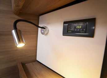 Alquilar velero en Marina d'Arechi - D&D Kufner 50