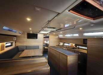 Alquilar velero en Marina d'Arechi - D&D Kufner 50