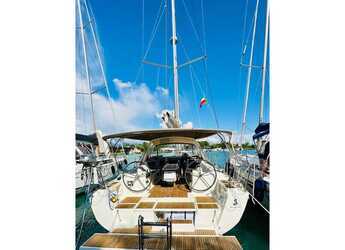 Alquilar velero en Porto Mirabello - Oceanis 41