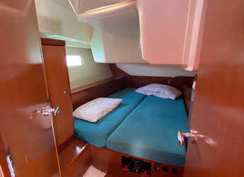 Alquilar velero en Porto Mirabello - Oceanis 45