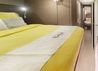 Rent a catamaran in Marina di Cagliari - Bali Catspace