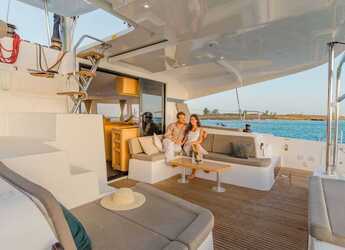 Alquilar catamarán en Marina Kastela - Lagoon 42