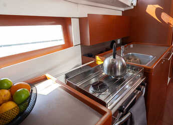 Noleggiare sailboat in Veruda Marina - Oceanis 38.1