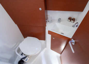 Noleggiare sailboat in Veruda Marina - Oceanis 38.1