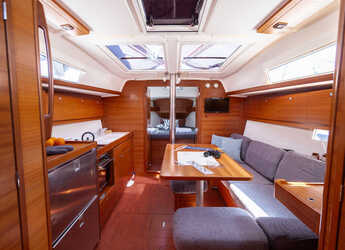 Noleggiare sailboat in Veruda Marina - Dufour 382 Grand Large