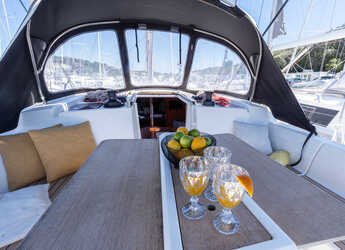 Noleggiare sailboat in Veruda Marina - Dufour 382 Grand Large