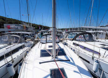 Noleggiare sailboat in Veruda Marina - Dufour 382 Grand Large