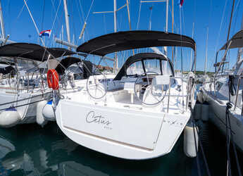 Noleggiare sailboat in Veruda Marina - Dufour 382 Grand Large