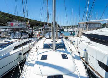 Noleggiare sailboat in Veruda Marina - Dufour 412 Grand Large