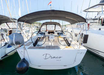 Noleggiare sailboat in Veruda Marina - Dufour 360 Grand Large