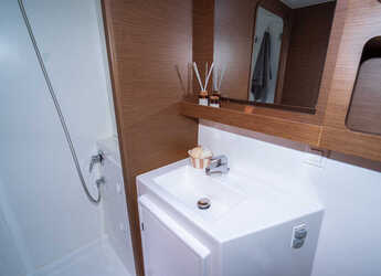 Noleggiare catamaran in Veruda Marina - Lagoon 42