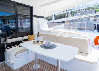 Noleggiare catamaran in Veruda Marina - Lagoon 42