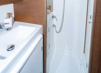 Noleggiare catamaran in Veruda Marina - Lagoon 42