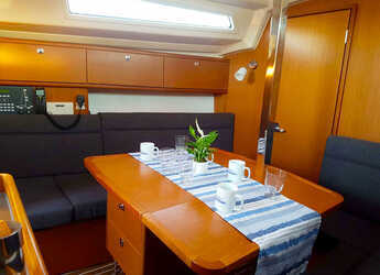 Alquilar velero en Punat - Bavaria 34