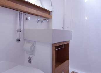 Alquilar velero en Marina Baotić - Dufour 530