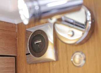 Alquilar velero en Marina Baotić - Dufour 530