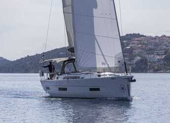 Alquilar velero en Marina Baotić - Dufour 530