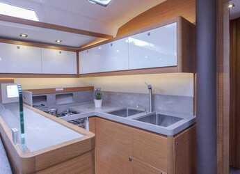 Alquilar velero en Marina Baotić - Dufour 530