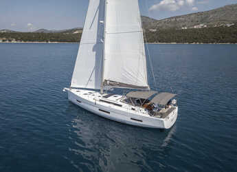 Alquilar velero en Marina Baotić - Dufour 530