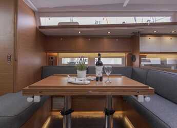 Alquilar velero en Marina Baotić - Dufour 530