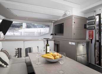 Alquilar catamarán en ACI Pomer - Fountaine Pajot Astrea 42