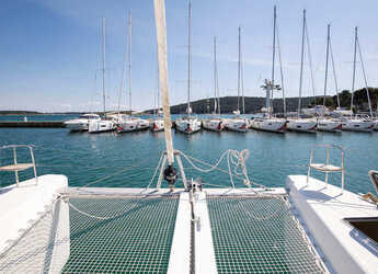 Alquilar catamarán en ACI Pomer - Lagoon 40 - 4 + 2 cab