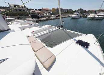 Alquilar catamarán en ACI Pomer - Lagoon 400 - 4 + 2 cab.